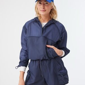 Outdoor Voices Windbreaker Pullover - M